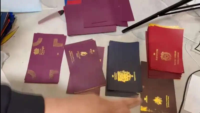 Sahte Pasaport ve Vize Çetelerine Büyük Darbe: Operasyonun Detayları