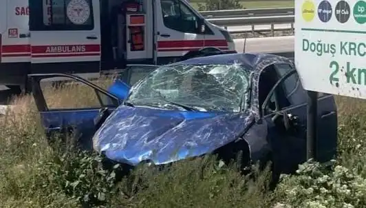 Kontrolden Çıkan Araç Takla Attı: İki Yaralı Hastaneye Kaldırıldı
