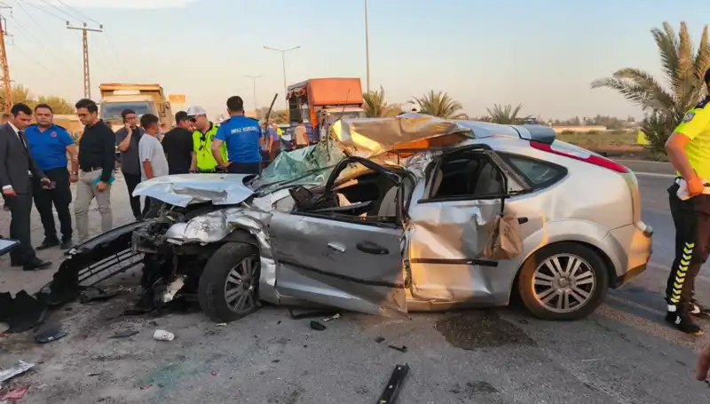 Adana'da Korkunç Kaza: İki İnfaz Koruma Memuru Can Verdi