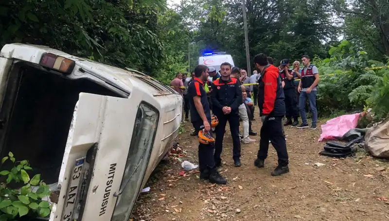 Rize'deki Minibüs Kazasında Hayatını Kaybedenlerin Sayısı İkiye Yükseldi