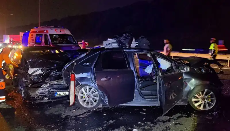 TEM Otoyolu’nda Zincirleme Kaza: 7 Kişi Yaralandı, Olayın Sebepleri Neler?