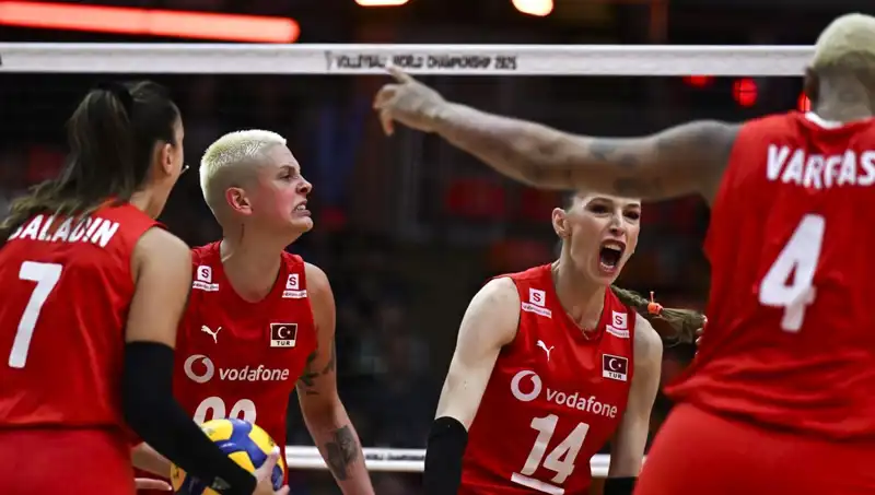 Türkiye-Japonya Voleybol Maçı: Herkesin Gözü Parkede!