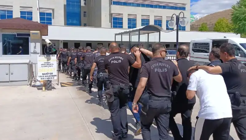 Ankara'da Haraç Çetesi Çökertildi: Avukatlar Operasyonda Yer Aldı!