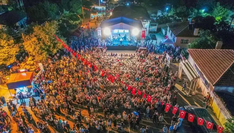 Leylek Şenliği: Doğa Tutkunlarını Büyüleyecek Benzersiz Bir Etkinlik