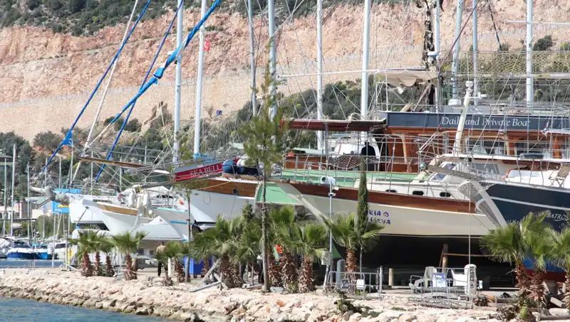 Kaş’ta Gezi Tekneleri Sezonun Başlangıcını Heyecanla Bekliyor