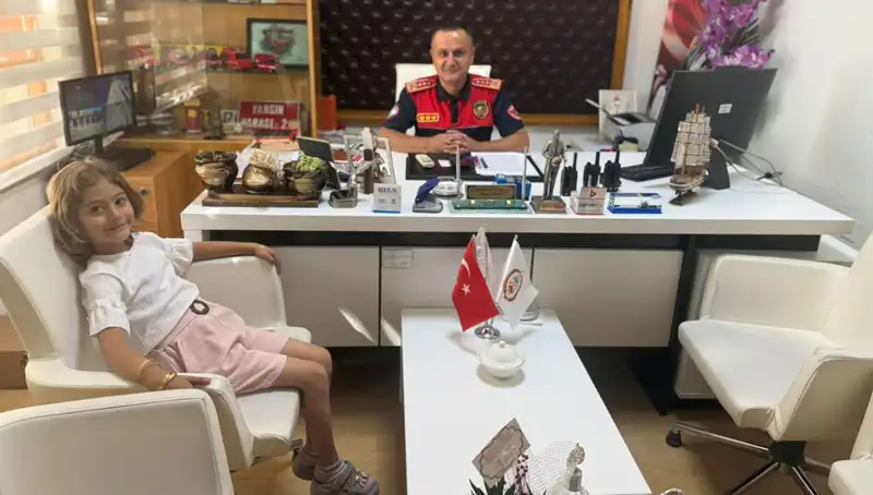 5 Yaşındaki Aslı, Köyü Yanmaktan Son Anda Kurtardı!