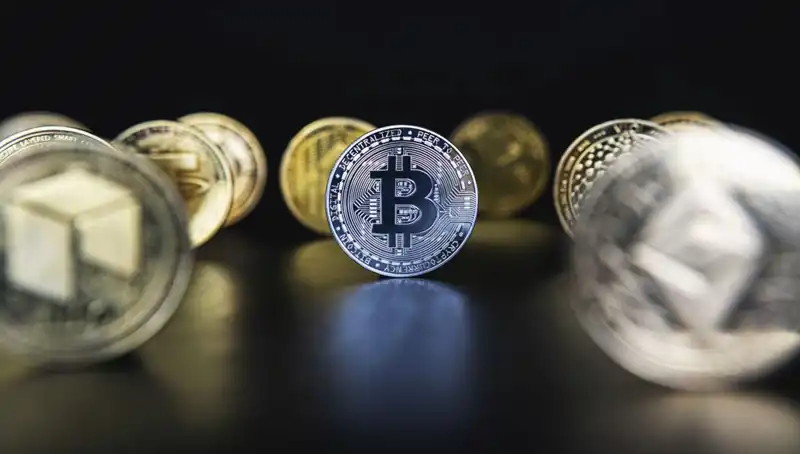 Bitcoin ETF'lerine Sekiz Gün Sonra Yükseliş: 3,2 Milyar Dolarlık Çıkış