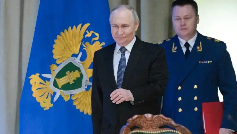 Putin, Rusya'da Yabancılara 6 Ay Süre Tanıdı: Tercih Belli Olmalı
