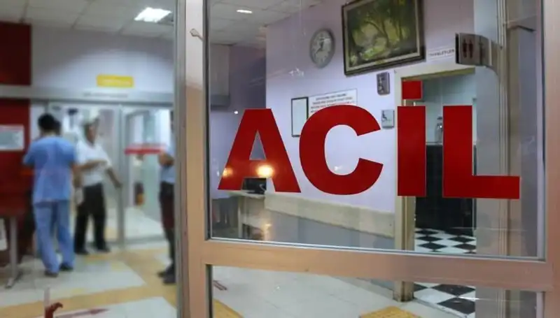 Burdur'da Bıçaklı Kavga! Sokaklar Bir Anda Karıştı