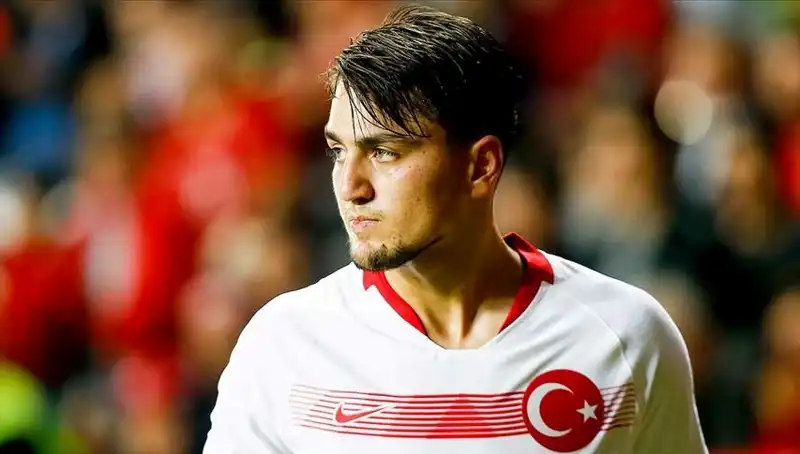 Beşiktaş, Milli Futbolcuyu Kadrosuna Katmak İçin İlk Adımları Attı!