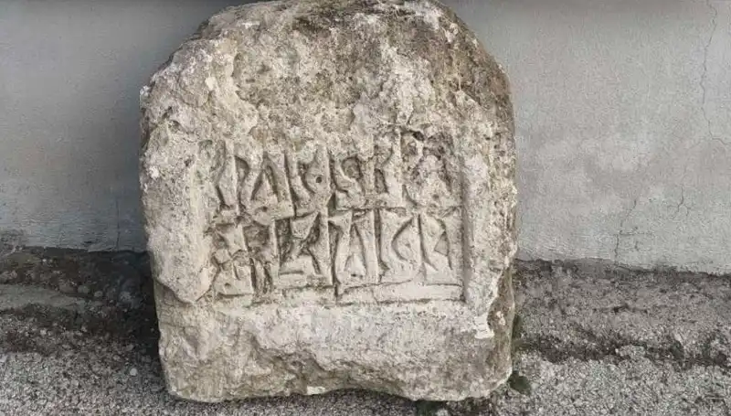 Adana'da Tarihi Eser Operasyonu: 50 Parça Ele Geçirildi