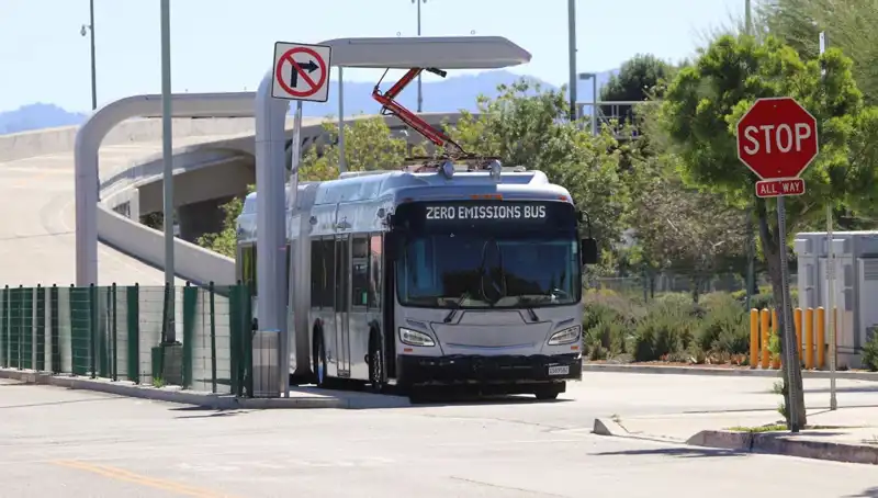 Avrupa’da Elektrikli Otobüs Kullanımı Artıyor: Yeni Yasaların Etkileri