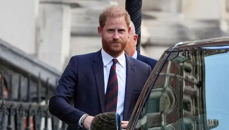Prens Harry: Ailemle Barışmak İçin Harekete Geçti