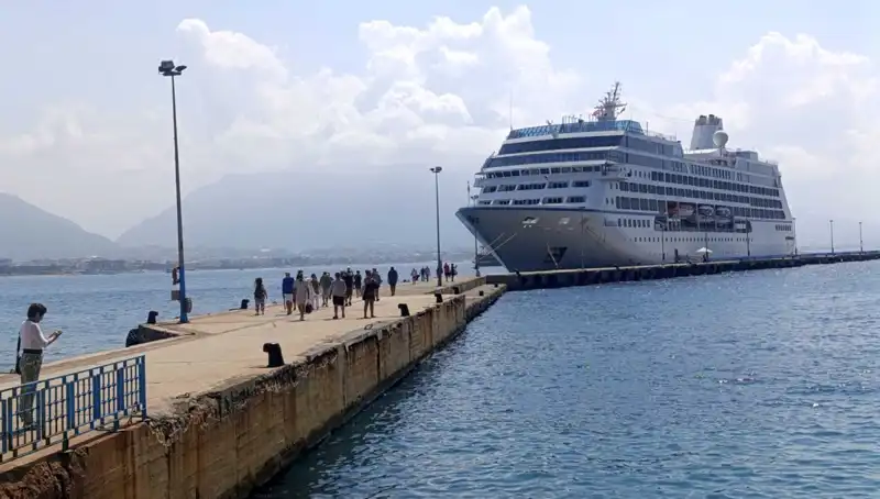Alanya'ya Çıkan ABD'li Turistlerin Kruvaziyer Macerası