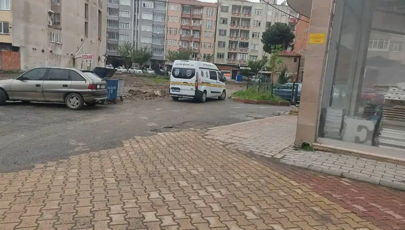 4. Kattan Düşen Kadın: Hastaneye Kaldırıldı, Durumu Ciddi