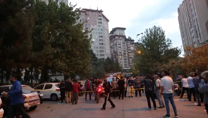 İsrail, Tahran'ı Hedef Aldı: Savaşın Eşiğinde Mi?
