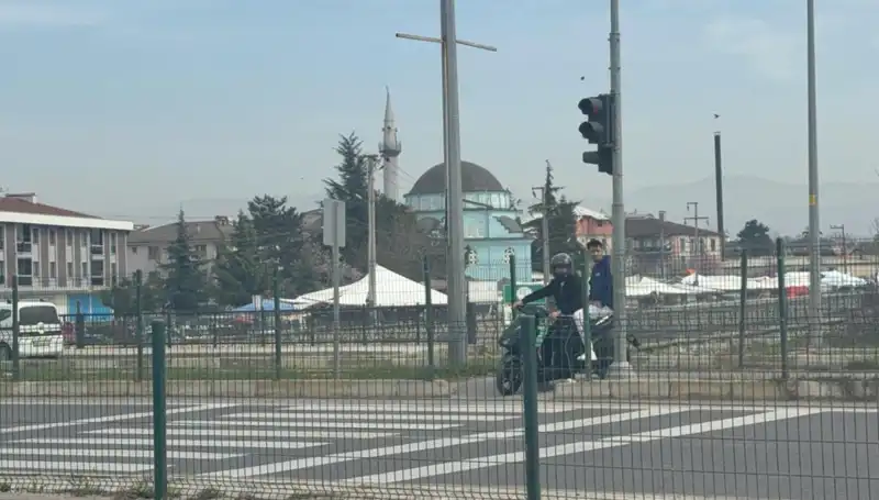 Yaya Geçidini Kullanan Motosiklet Sürücülerine Ağır Ceza: Eylemlerinin Sonuçları