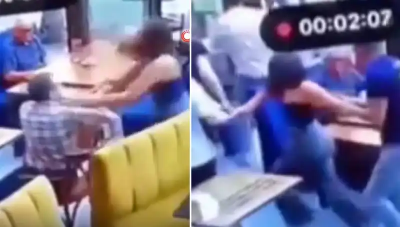 Garsonla Yaşanan Tartışmanın Ardından Şok Tekme Tokat Çatışma
