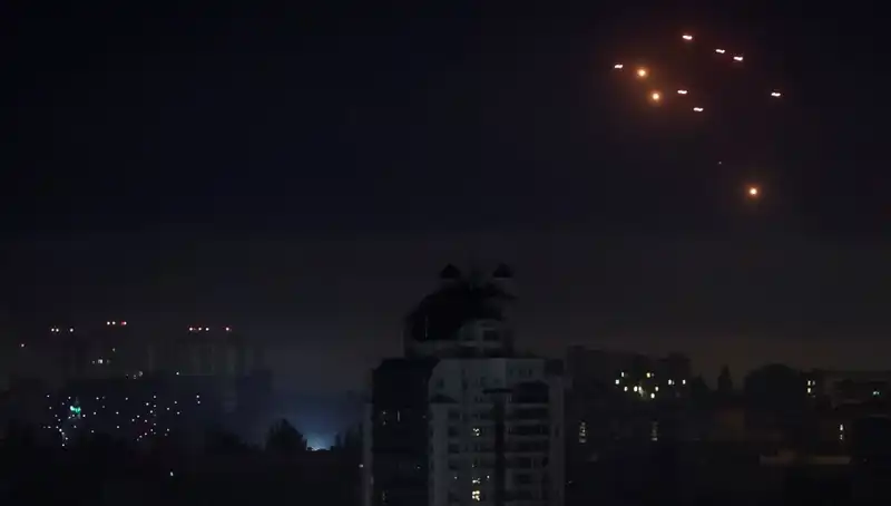 Rusya'nın Kiev'e Hava Saldırısı: Sumi'de 11 Köy İçin Tahliye Emri Verildi