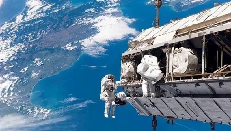 NASA ve Rusya, Uzay İstasyonu İçin Tarihi Bir İş Birliğine İmza Attı