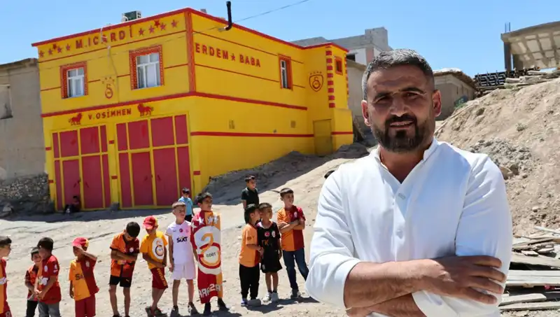 Fanatik Taraftar, Evini Icardi ve Osimhen ile Süslüyor!