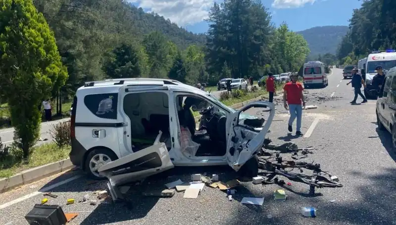 Marmaris'te Dehşet Anları: Kazada Hayatını Kaybedenler ve Yaralılar
