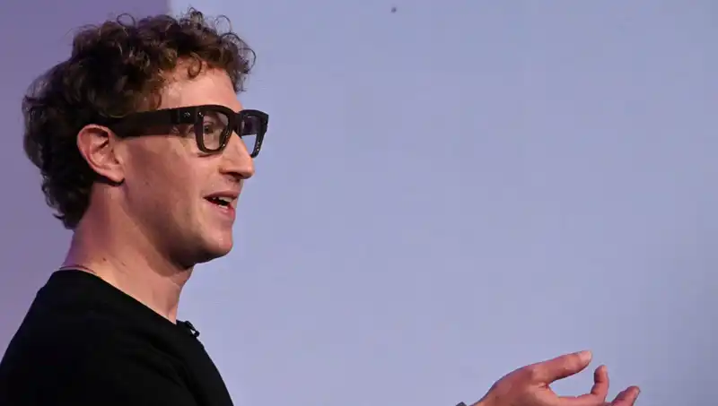 Zuckerberg'in Tanıttığı Yeni Gözlükler: Yapay Zeka İle Geleceği Şekillendirmek