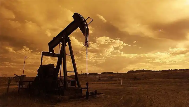 Orta Doğu'da Gece Yarısı Petrol Fiyatları Neden Fırladı?