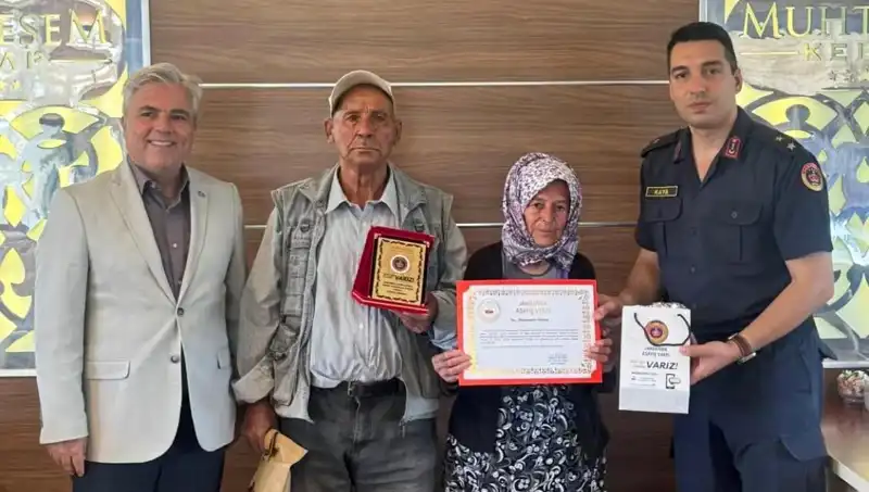 Özel Bir Hikaye: Aile, Tek Evi Jandarmaya Bağışladı