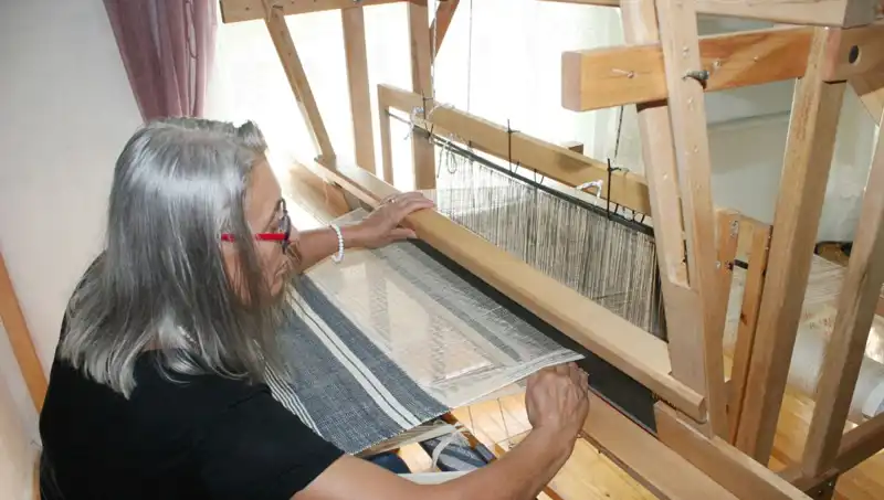 Eski Giysilerden Yenilikçi Eşyalara: Tekstilin Dönüşüm Hikayesi
