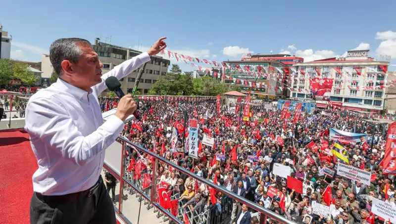 Özgür Özel: Silah Bırakma Çabalarına Sonuna Kadar Destek Veriyoruz
