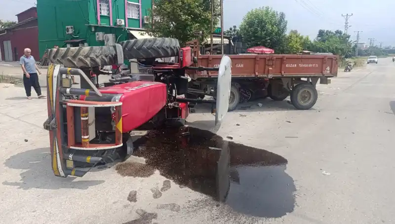 Otomobil ile Çarpışan Traktör Devrildi: Tüyler Ürperten Kaza Detayları
