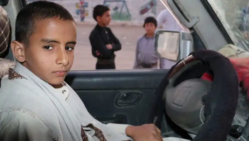 Yemen'in Çocuk Şoförleri: İç Savaşın Pençesindeki Hayatta Kalma Mücadelesi