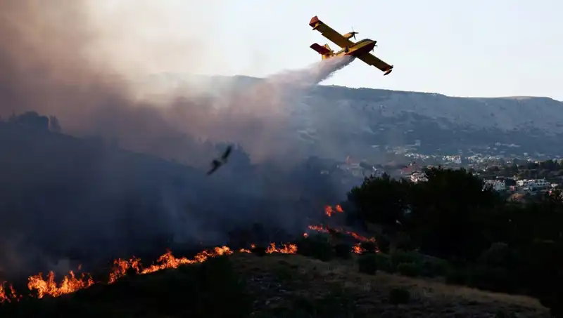 Sakız Adası’ndaki Orman Yangını: Doğa Sonunda Kontrol Altında