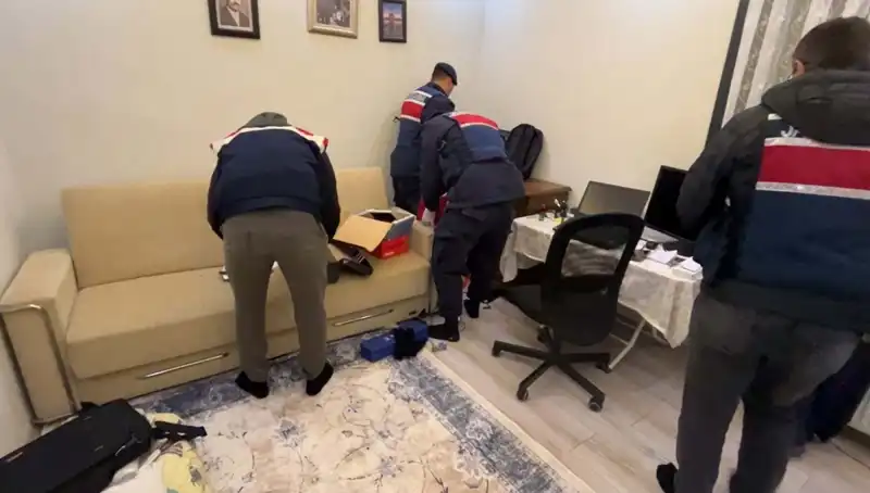 Türkiye'de Yaygın DHKP-C Operasyonu: 30 Sözde Üye Gözaltında