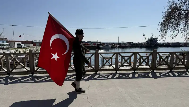 7 Yıldır Süren Anlamlı Yürüyüş: İstanbul'dan Çanakkale'ye Yolculuk Başladı