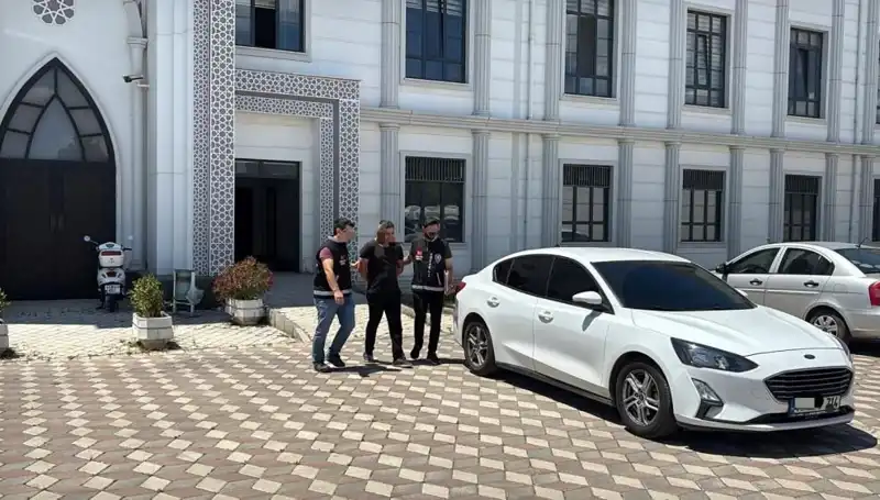Kocaeli'de Şok Cinayet: Zanlı Kısa Sürede Yakalandı!
